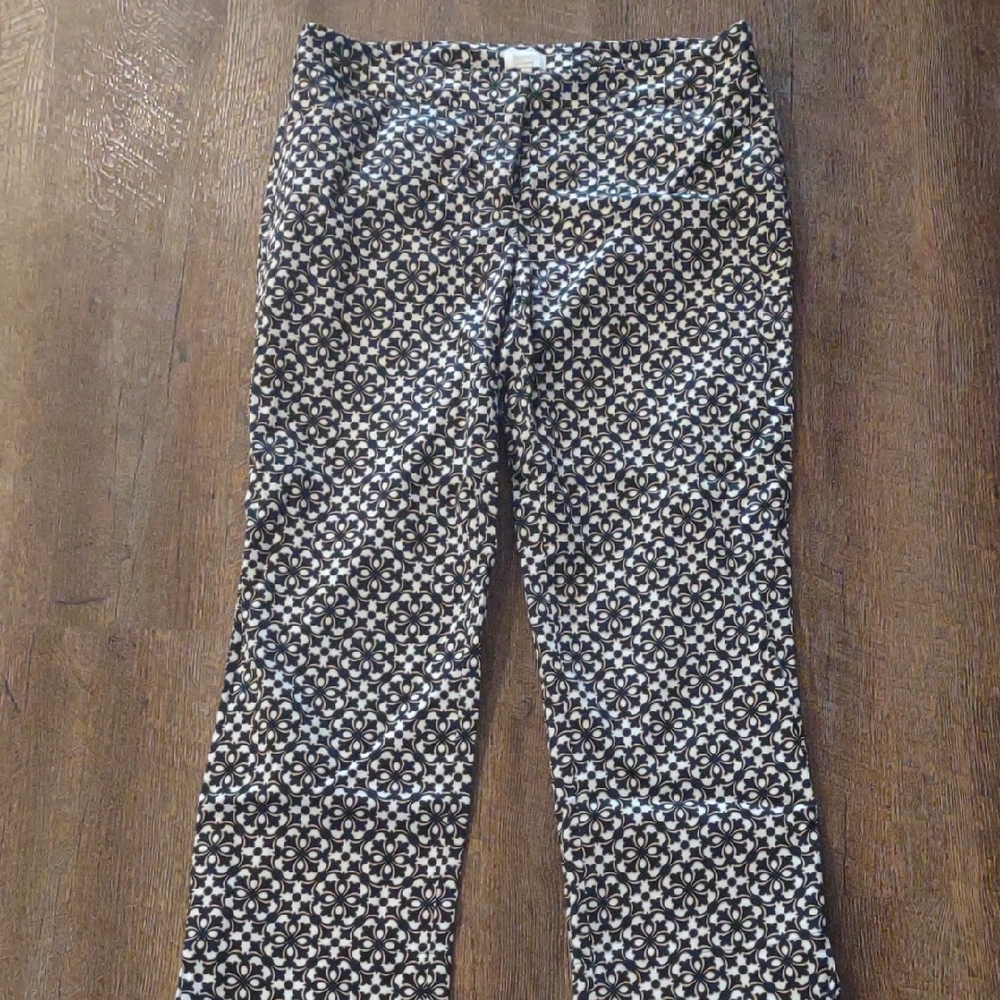 Laundry By Shelli Segal Women's 8 Black and Gold Patterned Pants